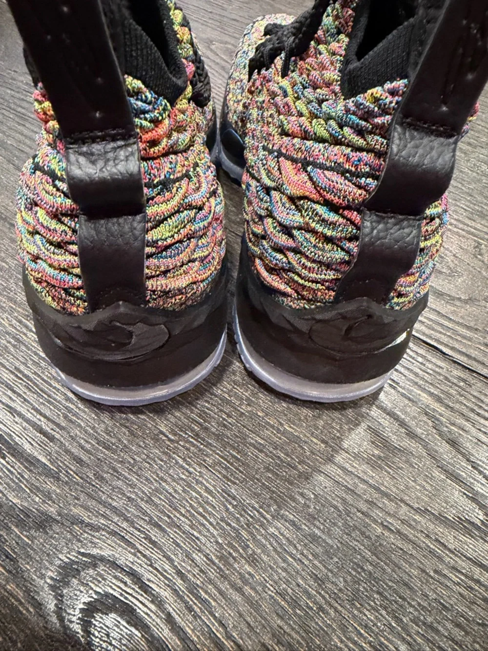 NIKE 'LeBron 15' Four Horsemen Fruity Pebbles Basketball Shoes Youth Sz. 5 - Picture 8 of 11